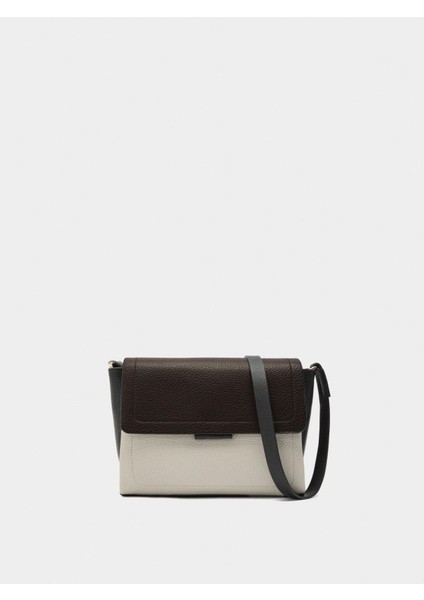 Renkli Kapaklı Çapraz Askılı Çanta