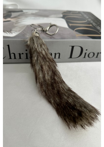 Gümüş Rengi Uzun Tüy Çanta Aksesuarı (15CM)