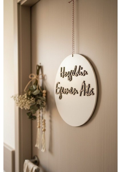 Kişiye Özel Isimli Yenidoğan Kapı Süsü Kabartmalı Mdf 29X29 cm Hoş Geldin Bebek Oda Dekoru fırsatları