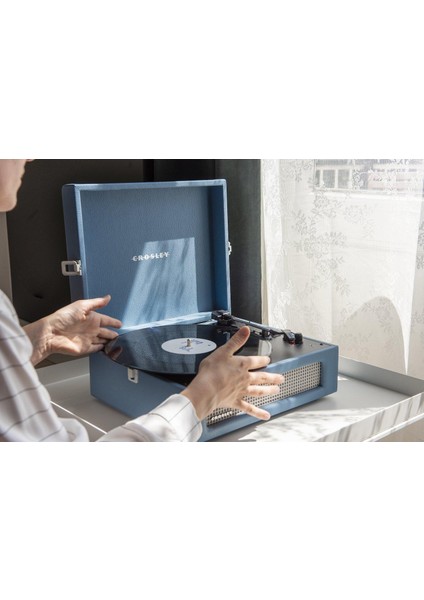 Vintage Bluetooth Alıcılı ve Taşınabilir Müzik Pikap