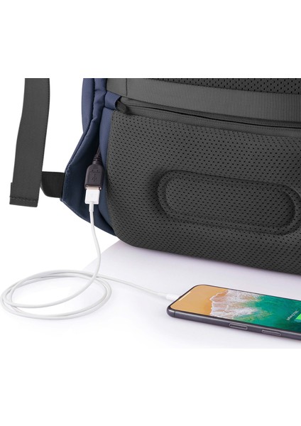 Bobby Soft Usb Şarj Girişli Suya Dayanıklı Hırsızlık Önleyici Tasarımlı Körüklü Sırt Çantası 13-16 L