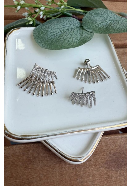 Ok Detaylı Üst Kısmı Taşlı Çelik Küpe Silver