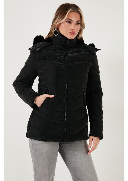 Kapitoneli Slim Fit Çıkarılabilir Kapüşonlu Mont Bayan Mont 497MARA