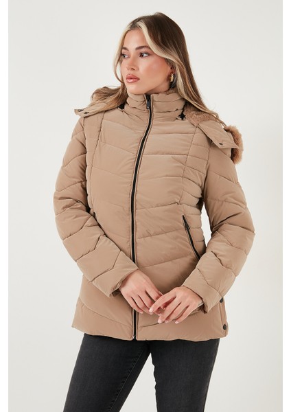 Kapitoneli Slim Fit Çıkarılabilir Kapüşonlu Mont Bayan Mont 497MARA