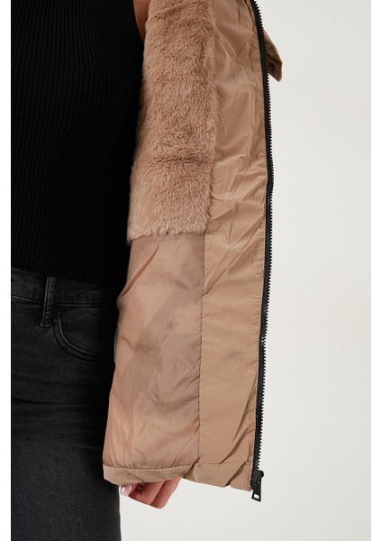 Kapitoneli Slim Fit Çıkarılabilir Kapüşonlu Mont Bayan Mont 497MARA