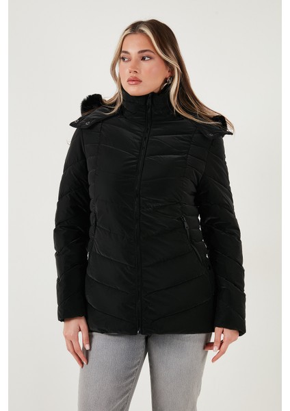 Kapitoneli Slim Fit Çıkarılabilir Kapüşonlu Mont Bayan Mont 497MARA