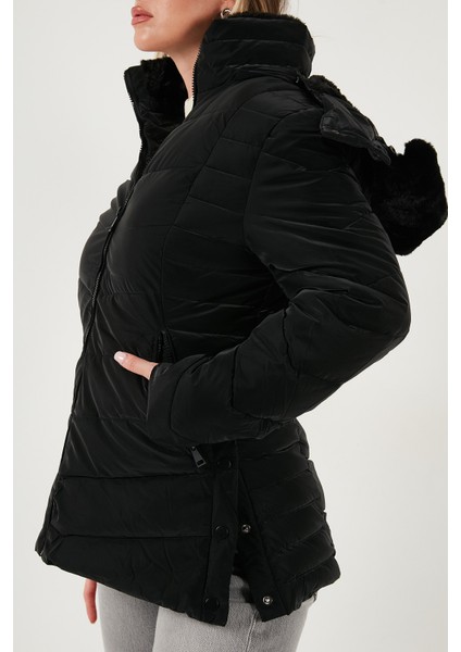 Kapitoneli Slim Fit Çıkarılabilir Kapüşonlu Mont Bayan Mont 497MARA