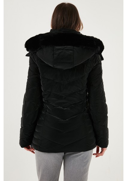 Kapitoneli Slim Fit Çıkarılabilir Kapüşonlu Mont Bayan Mont 497MARA