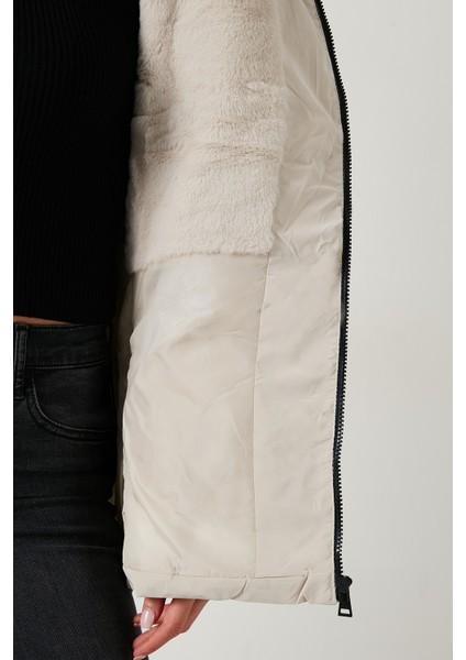 Kapitoneli Slim Fit Çıkarılabilir Kapüşonlu Mont Bayan Mont 497MARA