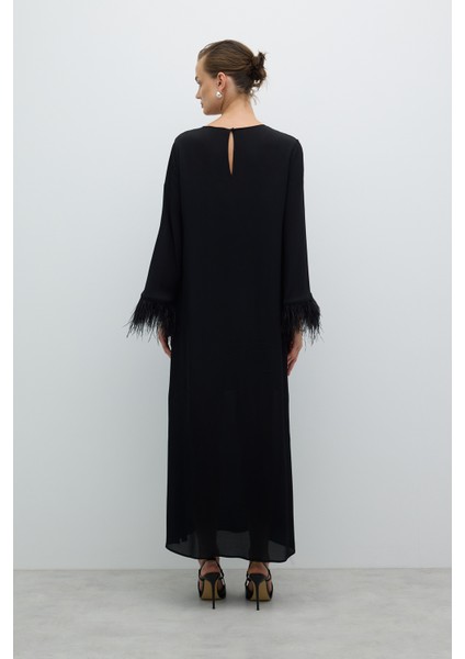 Yırtmaçlı Kolları Otriş Detaylı Elbise Siyah K2511030_001
