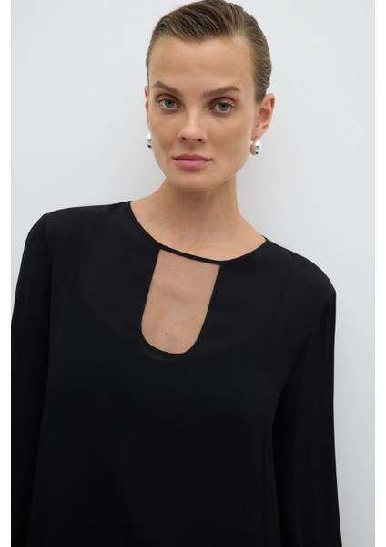 Yırtmaçlı Kolları Otriş Detaylı Elbise Siyah K2511030_001