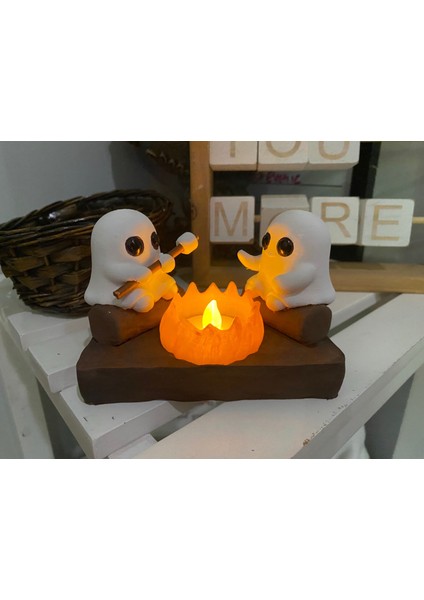 Çift Hayalet Kamp Ateşi Işığı