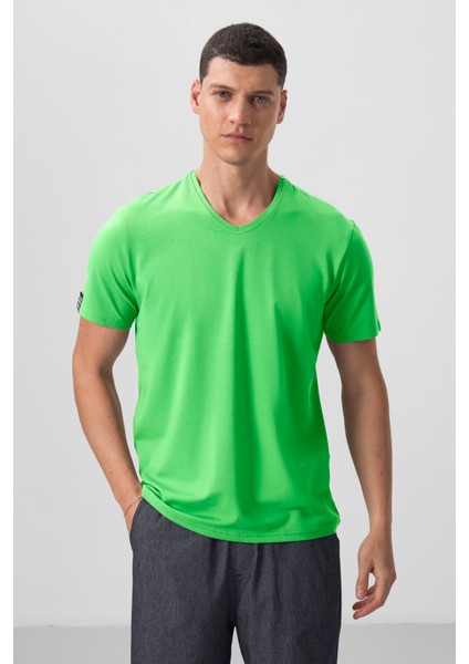 Neon Yeşil Basic Kısa Kol Standart Kalıp V Yaka Erkek T-Shirt - 87912