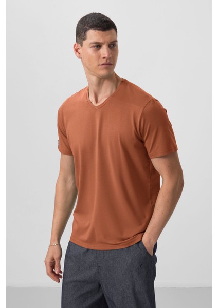 Tarçın Basic Kısa Kol Standart Kalıp V Yaka Erkek T-Shirt - 87912 fırsatları