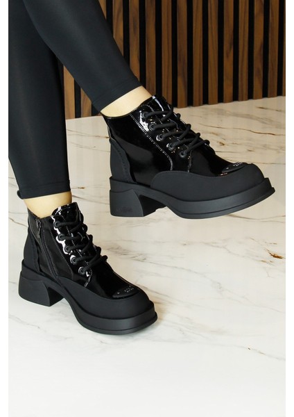 Siyah Rugan Bağcıklı Fermuarlı Kürk Astarlı Yuvarlak Burun Kalın Topuklu Günlük Bot