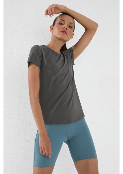 Koyu Gri Basic Kısa Kol Standart Kalıp O Yaka Kadın T-Shirt - 97144 fiyatları