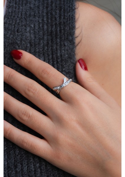 Zirkon Taşlı Çelik Yüzük