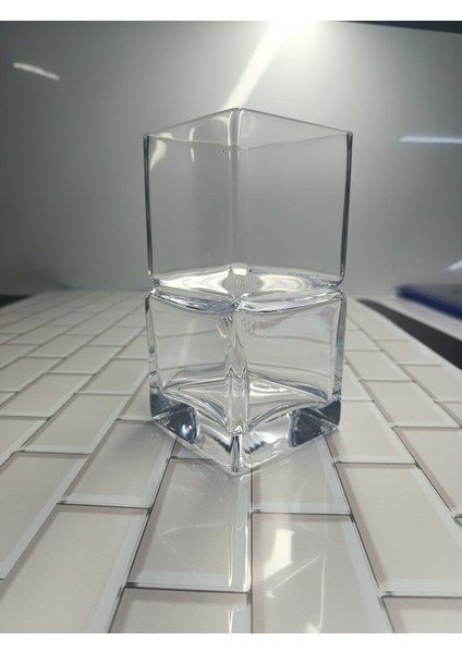 Dekoratif El Imalatı Kübik Vazo indirimleri