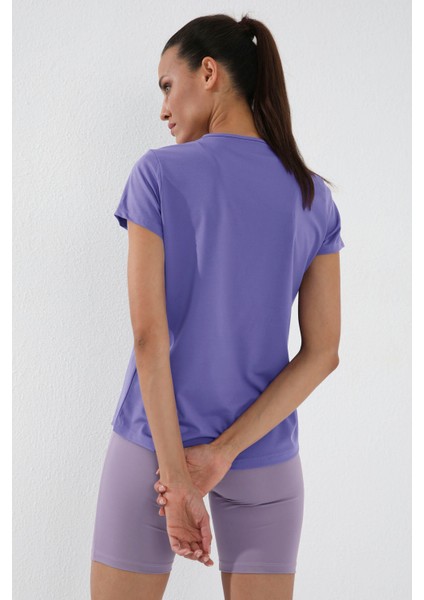 Eflatun Basic Kısa Kol Standart Kalıp O Yaka Kadın T-Shirt - 97144 indirimleri