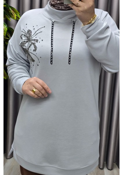 Kadın Büyük Beden Zincir Detaylı Taş Işlemeli Rahat Kalıp Esnek Kumaş Tunik fırsatları