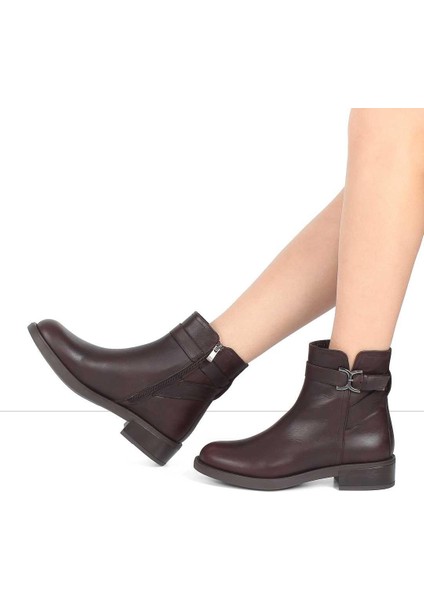 Kadın Kahverengi Fermuarlı Toka Detaylı Deri Bot