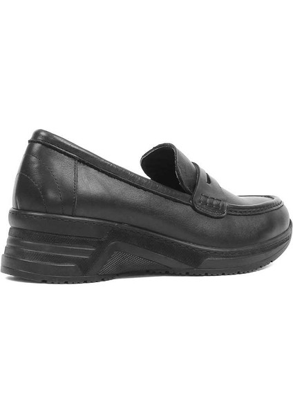 Kadın Siyah Dolgu Topuklu Deri Ayakkabı fırsatları