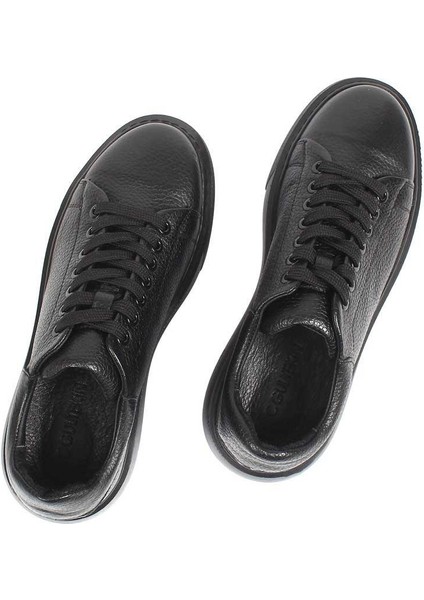 Kadın Siyah Bağcıklı Kalın Tabanlı Deri Sneaker