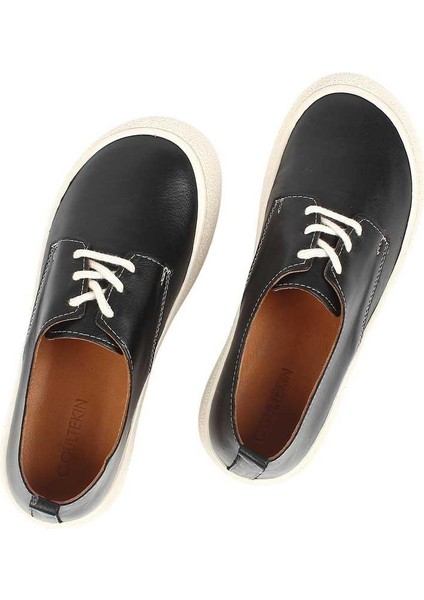 Kadın Siyah Bağcıklı Kalın Tabanlı Deri Ayakkabı