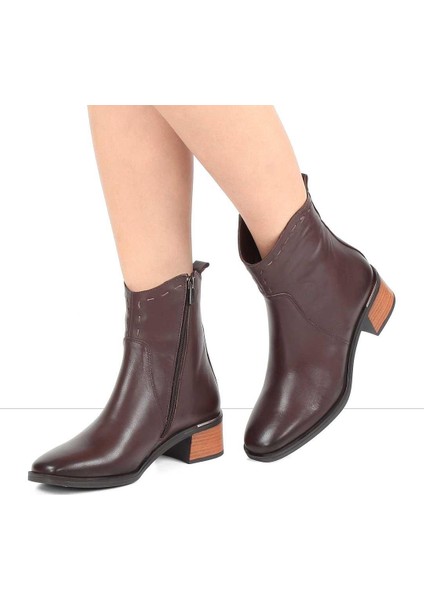 Kadın Kahverengi Fermuarlı Kalın Topuklu Deri Bot fiyatları