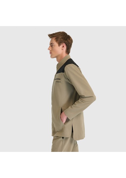 New Balance MNJ3547 Siyah Erkek Mont & Yelek modelleri