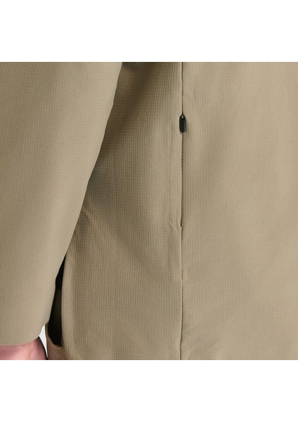 New Balance MNJ3547 Siyah Erkek Mont & Yelek