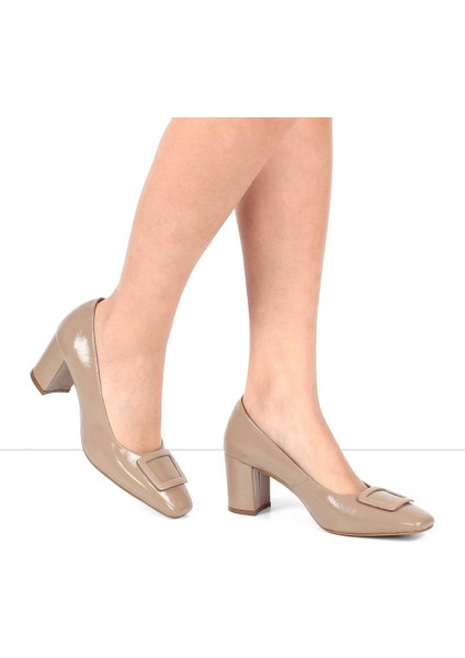 Kadın Vizon Kalın Topuklu Rugan Deri Klasik Ayakkabı