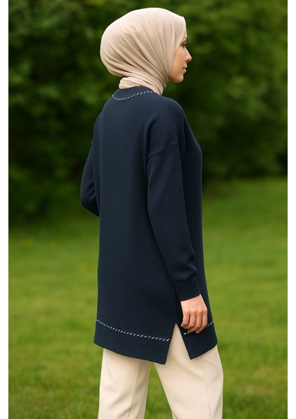 Bisiklet Yaka Salaş Kesim Yandan Yırtmaç Detaylı Uzun Kadın Triko Kazak fiyatları