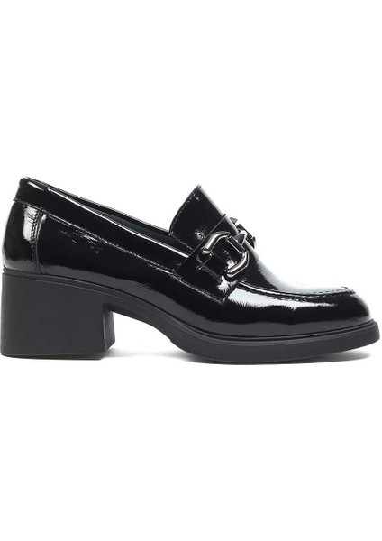 Kadın Siyah Tokalı Kalın Topuklu Rugan Deri Ayakkabı