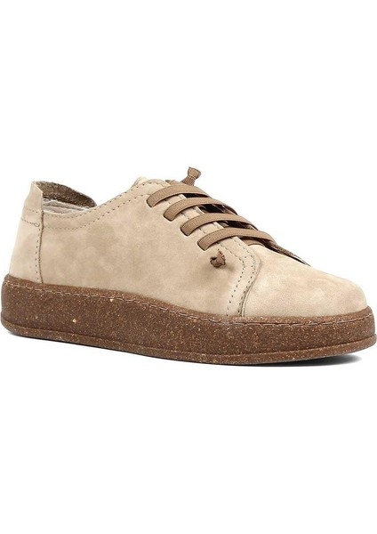 Kadın Bej Bağcıklı Kalın Tabanlı Nubuk Deri Ayakkabı modelleri