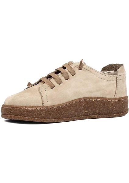 Kadın Bej Bağcıklı Kalın Tabanlı Nubuk Deri Ayakkabı fırsatları