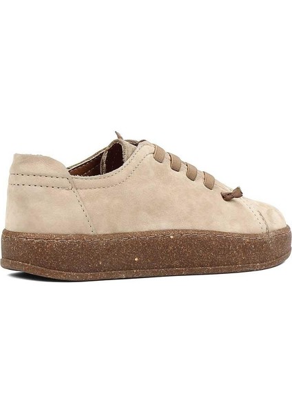 Kadın Bej Bağcıklı Kalın Tabanlı Nubuk Deri Ayakkabı