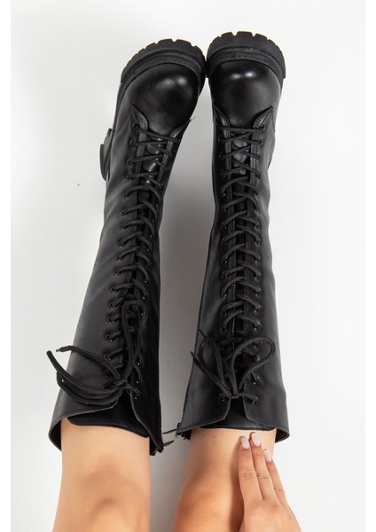 Kadın Siyah Bağcıklı Yandan Fermuarlı Günlük Çizme