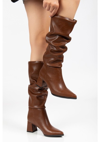 Kadın Taba Cilt Körüklü Uzun Sivri Burunlu Topuklu Çizme modelleri