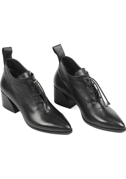 Kadın Siyah Kalın Topuklu Deri Ayakkabı