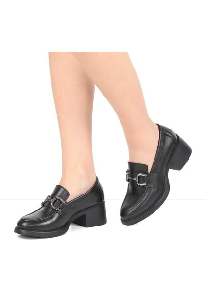 Kadın Siyah Tokalı Kalın Topuklu Deri Ayakkabı fiyatları
