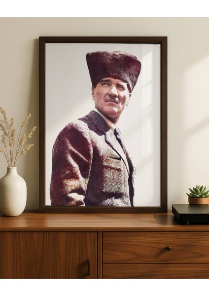 Atatürk Kalpaklı Portre Dijital Baskı Poster V1 (Çerçevesiz)