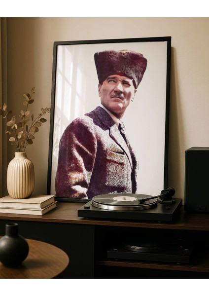 Atatürk Kalpaklı Portre Dijital Baskı Poster V1 (Çerçevesiz)