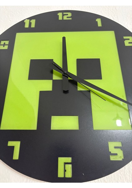 Oyuncu Odası Duvar Saati | Epoksi Dolgulu Piksel Tasarım | Yeşil Canavar Figürlü | 40 cm modelleri