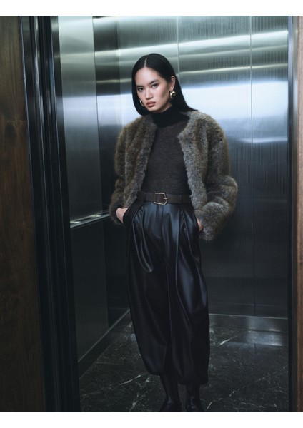 Uzun Kollu Bisiklet Yaka Crop Suni Kürk Mont