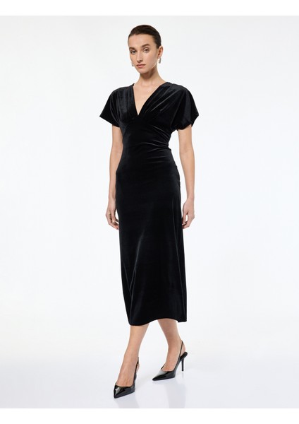 Slim Fit Kısa Yarasa Kollu Kruvaze V Yaka Midi Boy Kadife Elbise