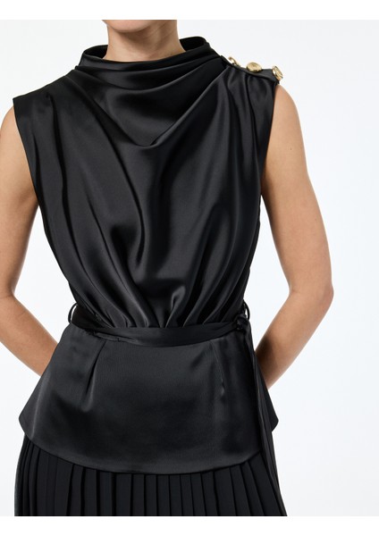 Kolsuz Dik Yaka Kuşak Detaylı Uzun Piliseli Saten Elbise indirimleri