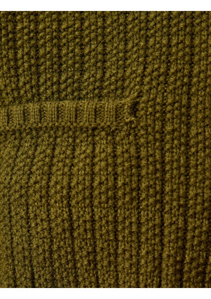 Uzun Kollu Düğmeli Cepli Bisiklet Yaka Hırka