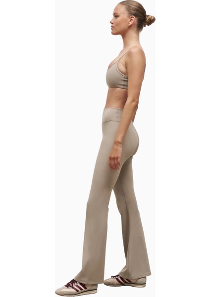 Base Sculpting Flared Leggings Şekillendirici Yüksek Bel Bol Paça Kadın Tayt fırsatları
