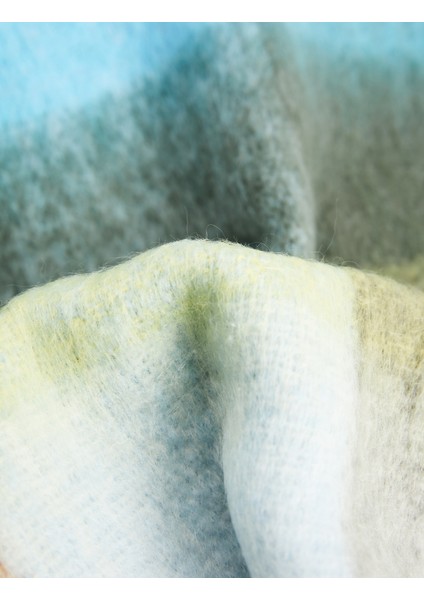 Yumuşak Dokulu Ekoseli Püsküllü Uzun Atkı modelleri